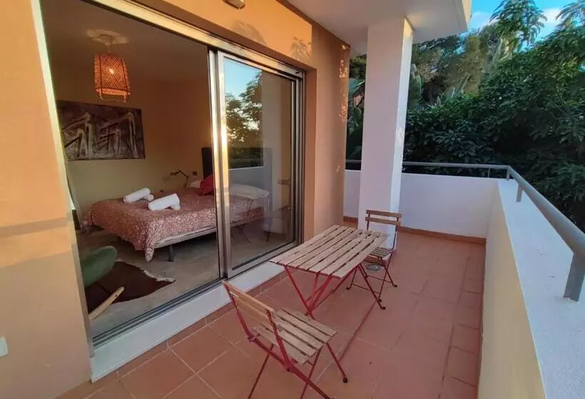 تختخواب و صبحانه Villa Aguilas Club Guest House