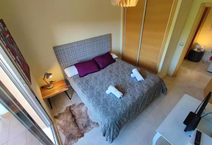 تختخواب و صبحانه Villa Aguilas Club Guest House