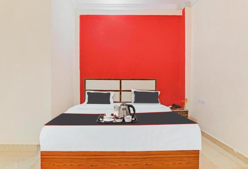 فندق Collection O Sundaram Resort