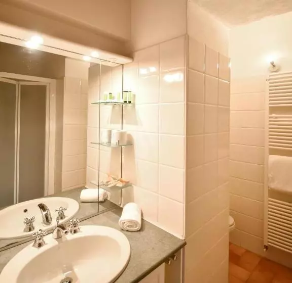 Cora Aparthotel Stradivari