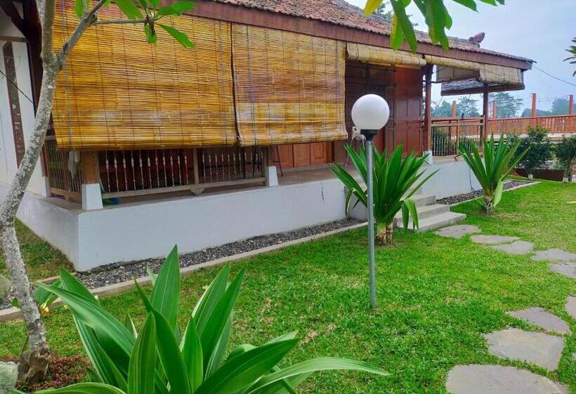 Otel Joglo Kumpul Resort