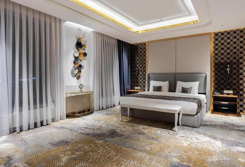 هتل Shamsan Airport