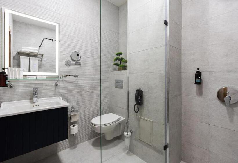 هتل Shamsan Airport