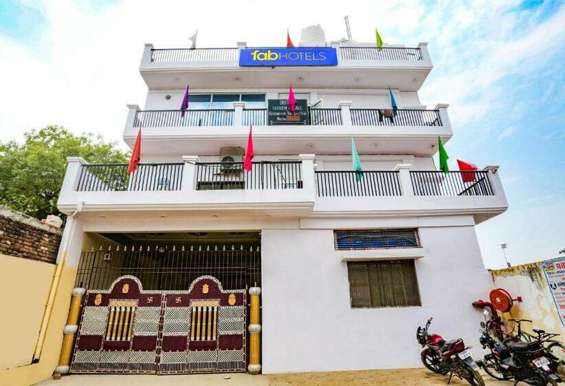 Fabhotel Shivam Palace