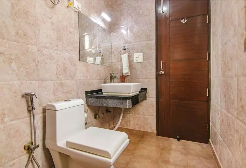 Hotelli Fabexpress Rumaisa Residency