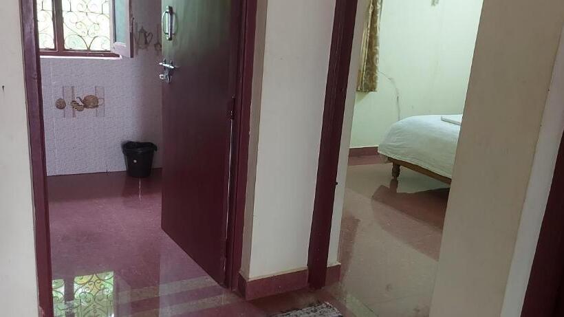 בית מלון כפרי Jm Residency