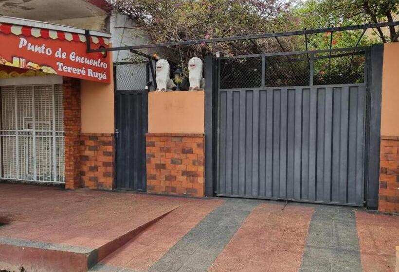 پانسیون Hostal Jardín De Luque