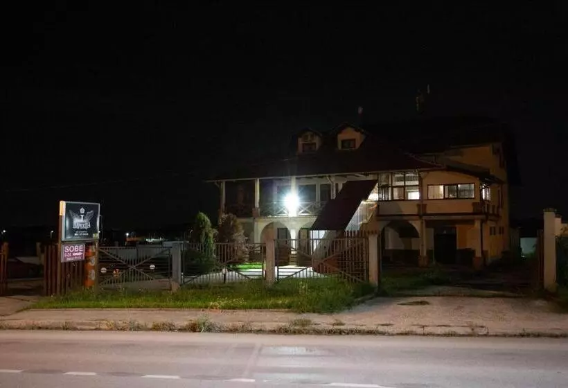 پانسیون Motel Imperija