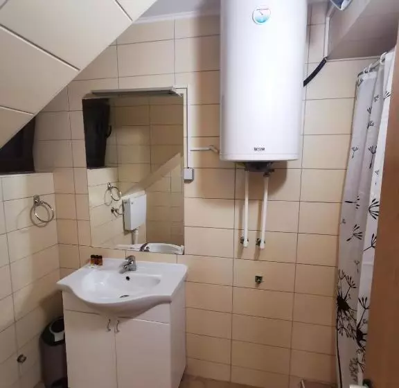 پانسیون Motel Imperija