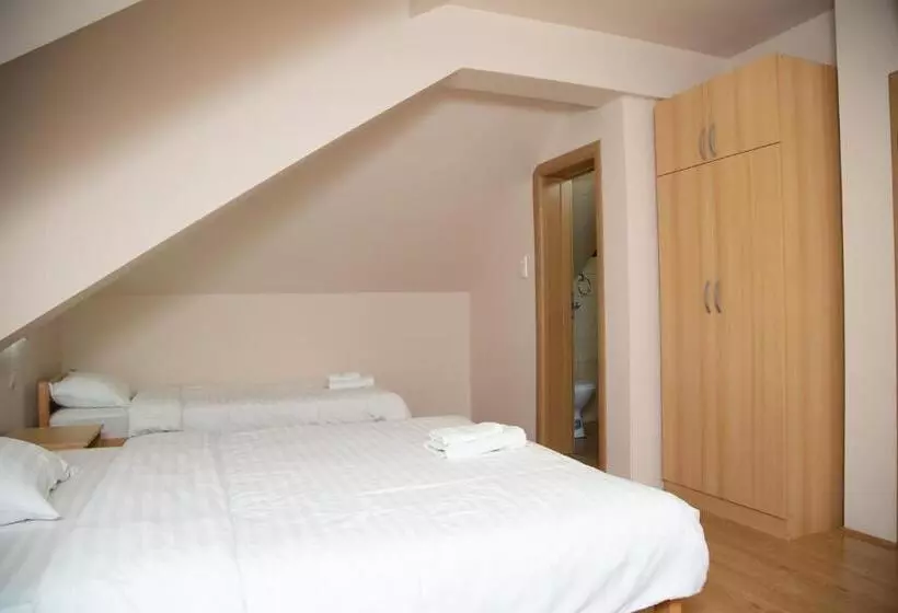 پانسیون Motel Imperija