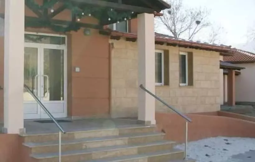 Aitheron Hotel Air Park