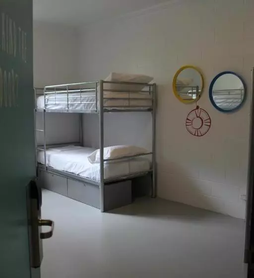 Общежитие Port Douglas Backpackers