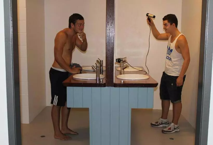 Общежитие Port Douglas Backpackers