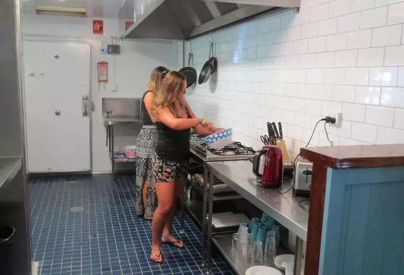 Общежитие Port Douglas Backpackers