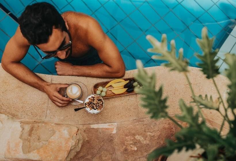 Cnaan Village Boutique Hotel & Spa