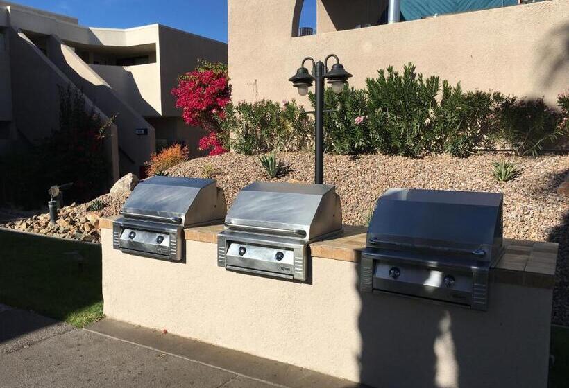 Getaways At Vista Mirage Resort