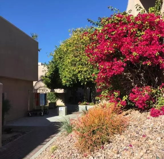 Getaways At Vista Mirage Resort