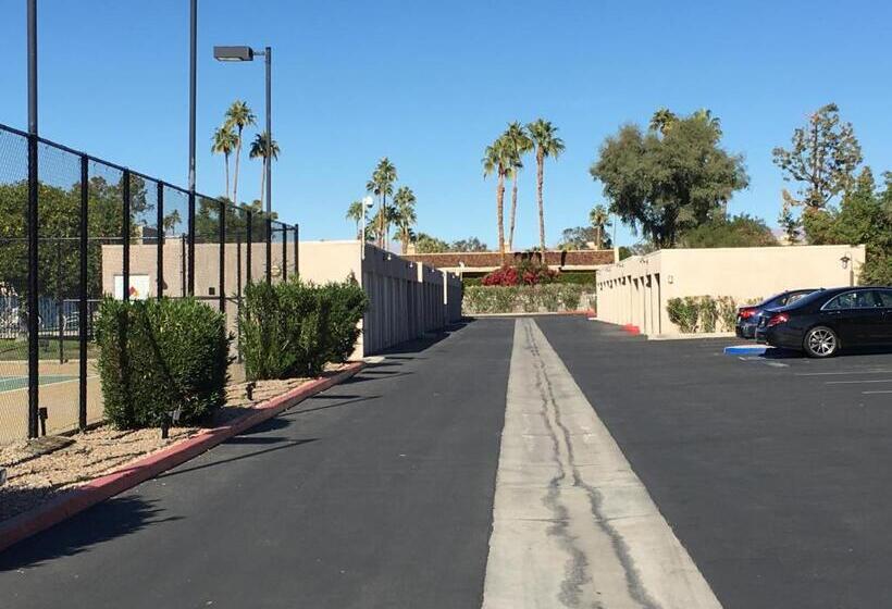 Getaways At Vista Mirage Resort