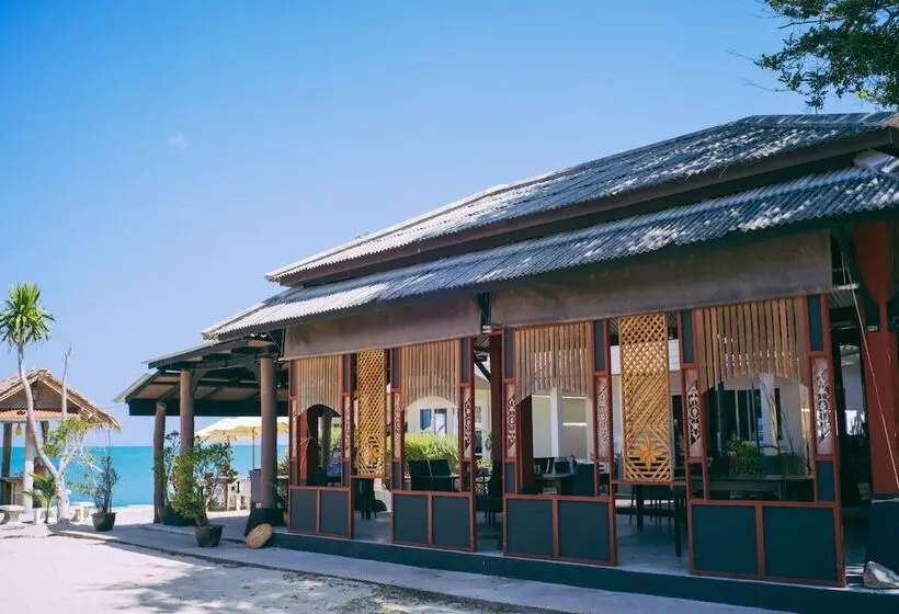 酒店 Amity Beach Resort