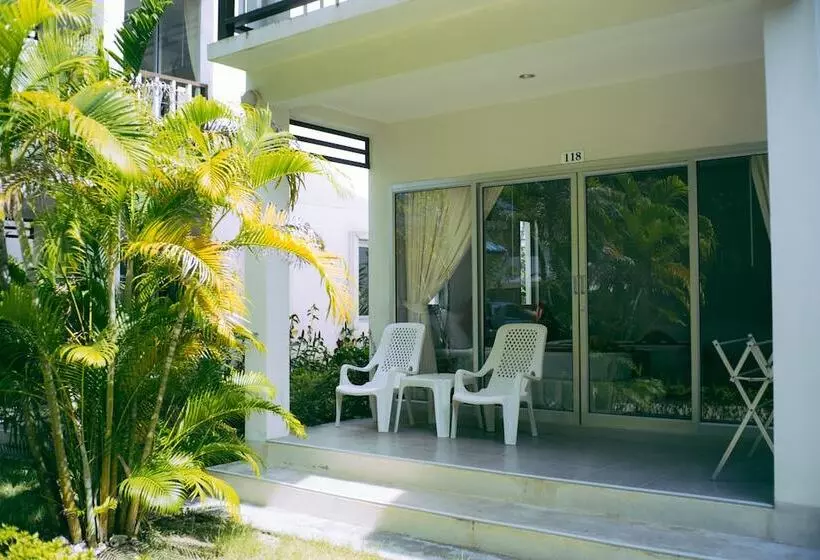 酒店 Amity Beach Resort