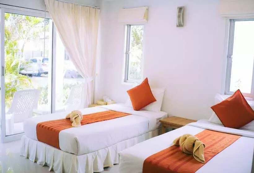 酒店 Amity Beach Resort