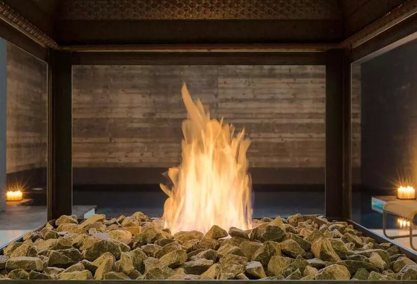 酒店 Antonello Colonna Resort & Spa