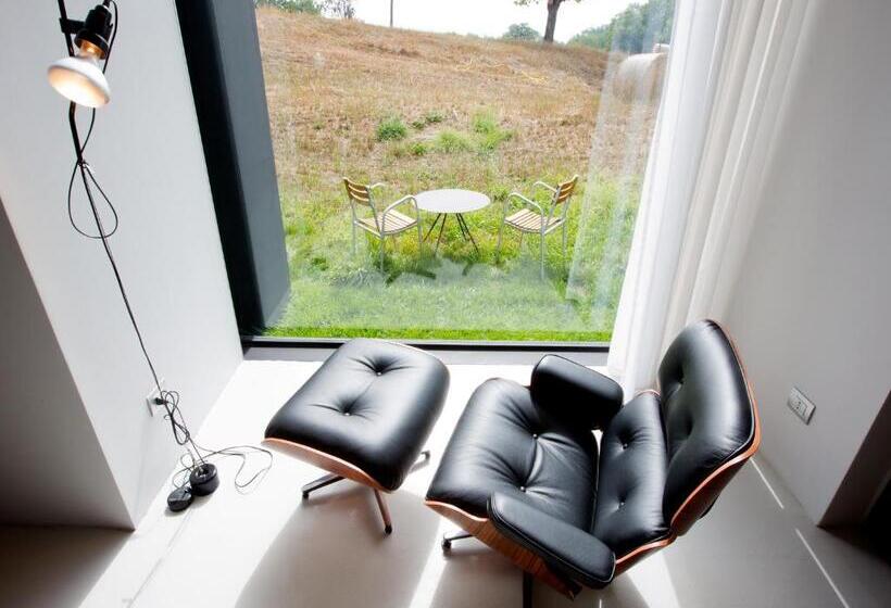 בית מלון כפרי Antonello Colonna Resort & Spa