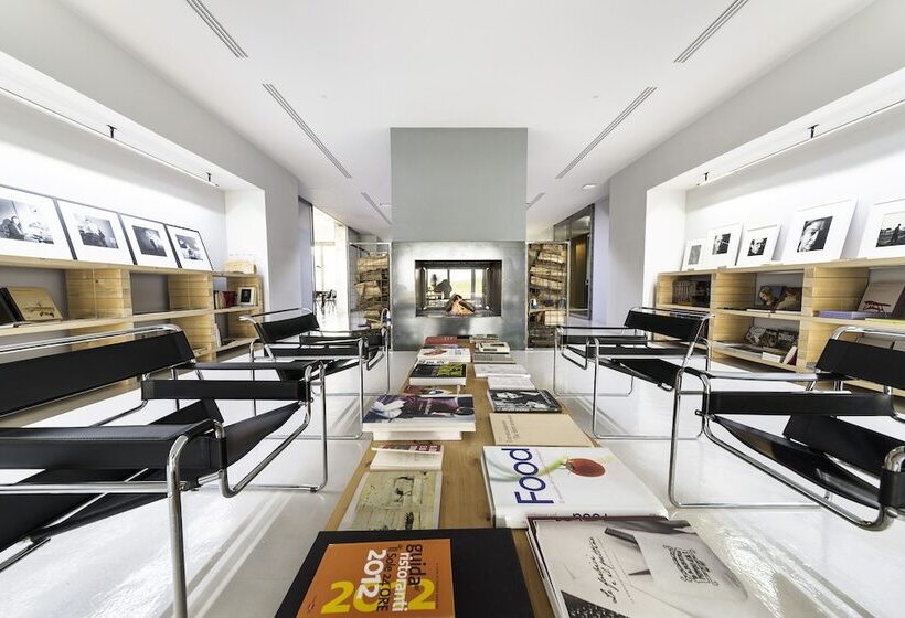 בית מלון כפרי Antonello Colonna Resort & Spa