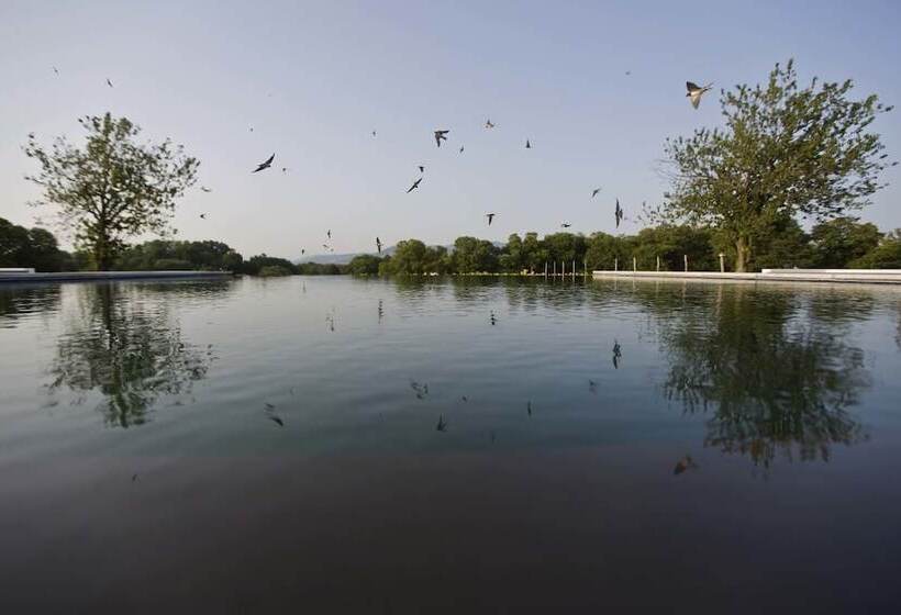 בית מלון כפרי Antonello Colonna Resort & Spa