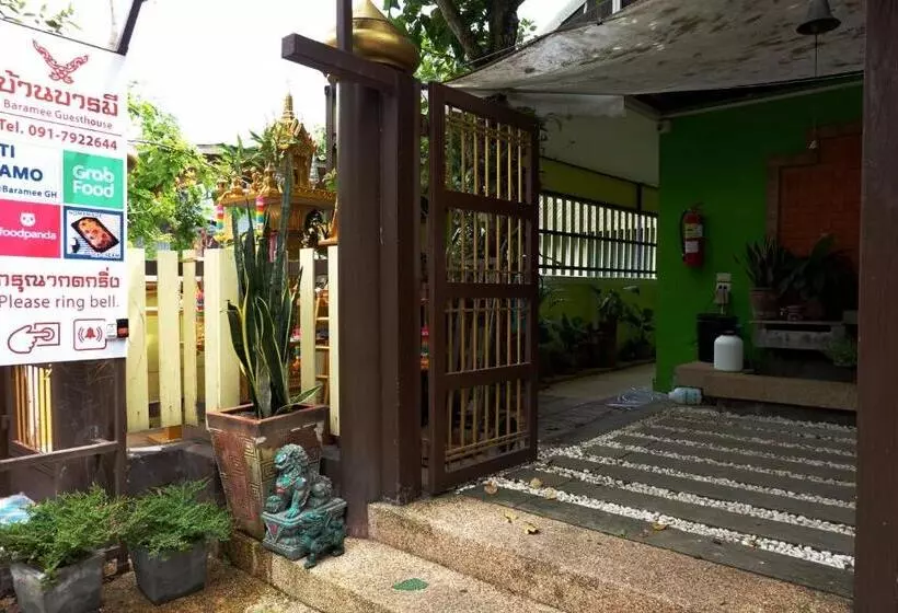 ホテル Baan Baramee House