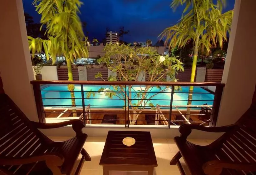 هتل Baan Suwantawe