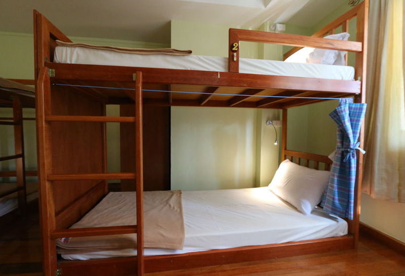 فندق Chanchala Café & Hostel