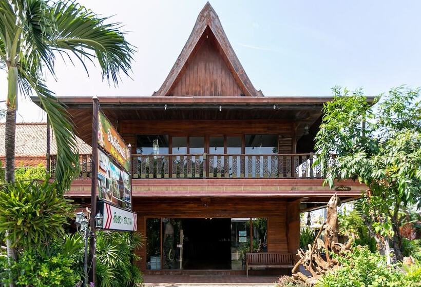 Отель Deeden Pattaya Resort