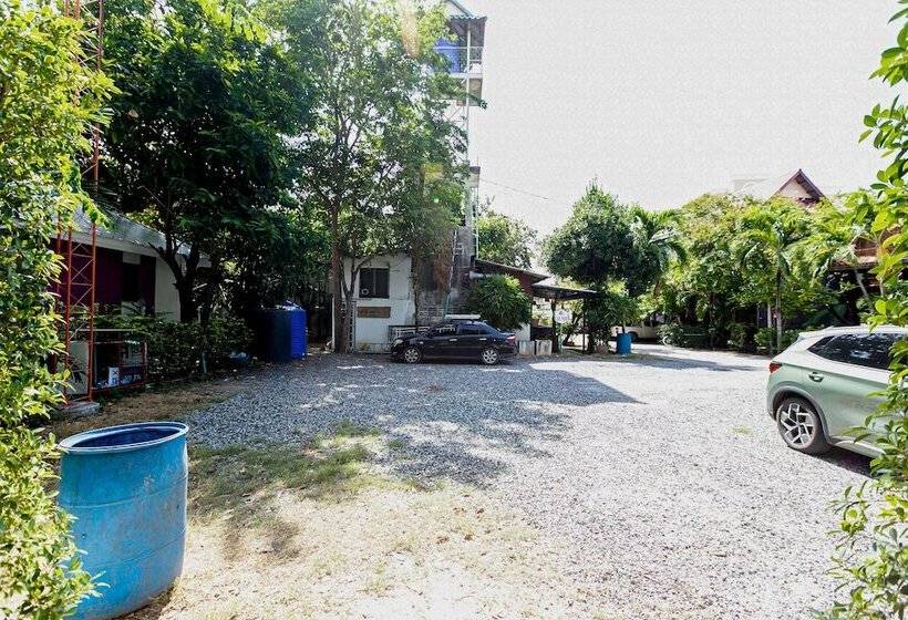 Отель Deeden Pattaya Resort