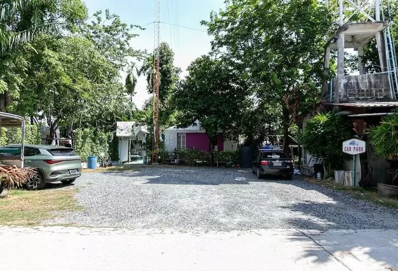 Hotel Deeden Pattaya Resort