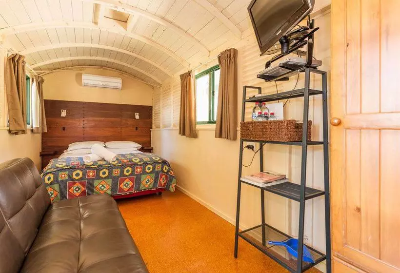 ホテル Dunsborough Rail Carriages & Farm Cottages