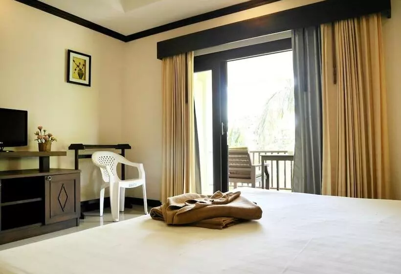 Отель Grand Manita Beach Resort