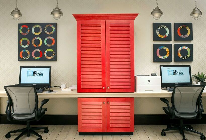 בית מלון כפרי Hampton Inn By Hilton Hattiesburg