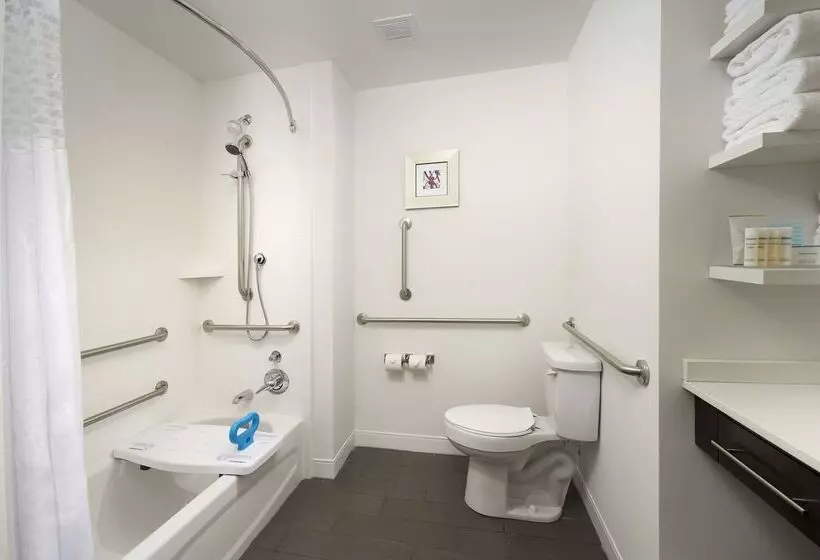 Отель Hampton Inn By Hilton Hattiesburg