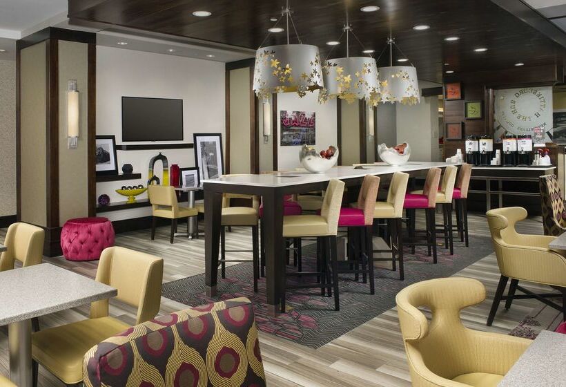 בית מלון כפרי Hampton Inn By Hilton Hattiesburg