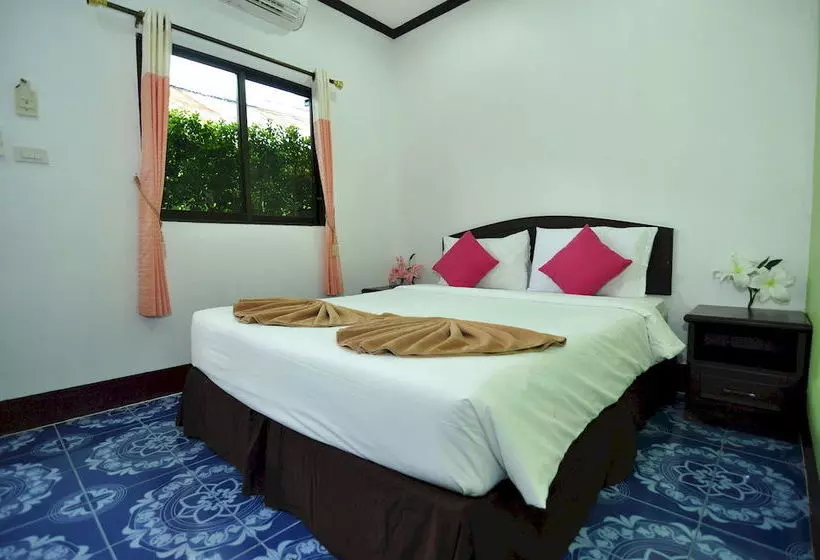 Отель Hussin House