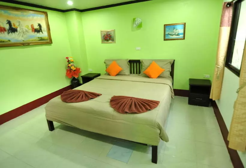 Отель Hussin House