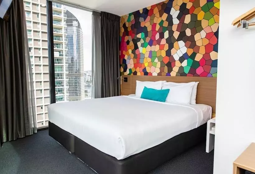 Отель Ibis Styles Brisbane Elizabeth Street