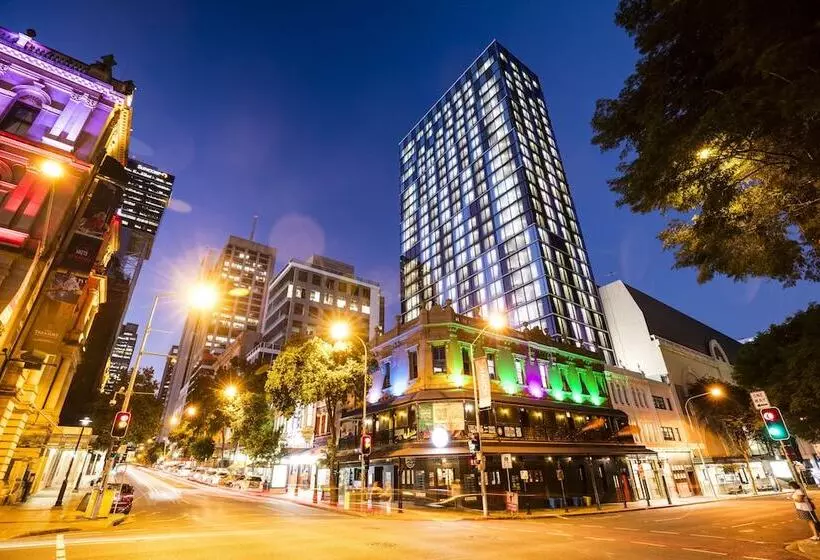 Отель Ibis Styles Brisbane Elizabeth Street