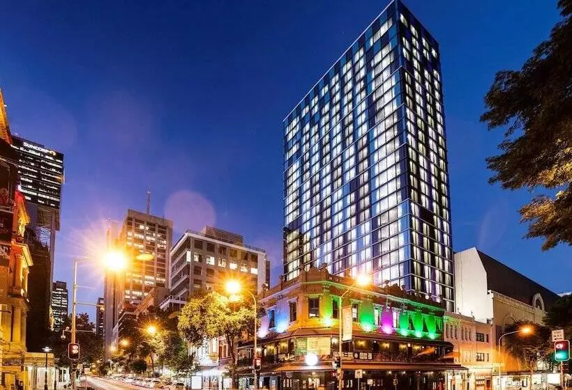 Отель Ibis Styles Brisbane Elizabeth Street