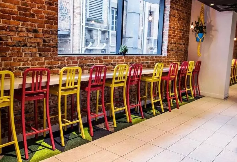 Отель Ibis Styles Brisbane Elizabeth Street