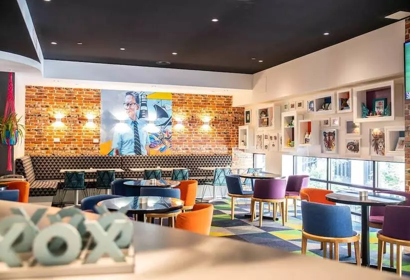 Отель Ibis Styles Brisbane Elizabeth Street