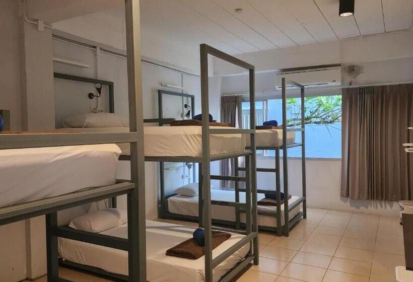 בית מלון כפרי Irest Ao Nang