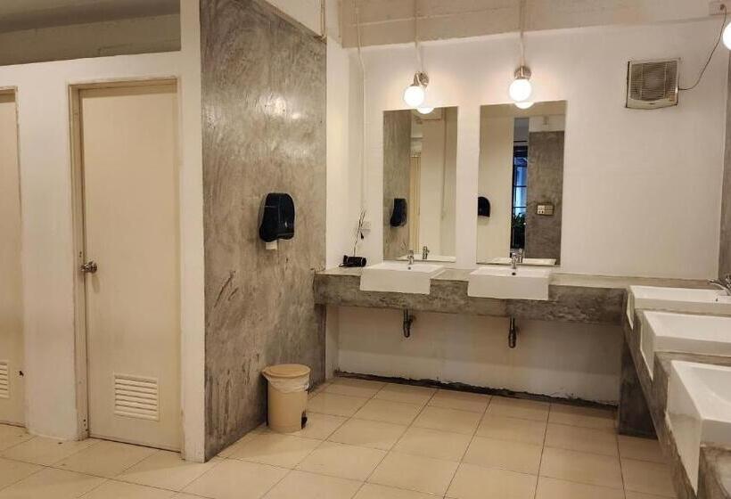 בית מלון כפרי Irest Ao Nang