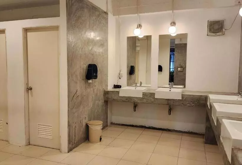 בית מלון כפרי Irest Ao Nang